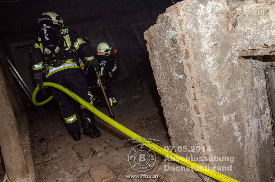 07.05.2014 - Abschlussübung Dachstuhlbrand