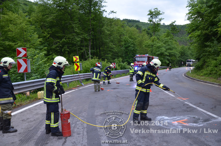 2014.05.13 - Verkehrsunfall Pkw / Lkw