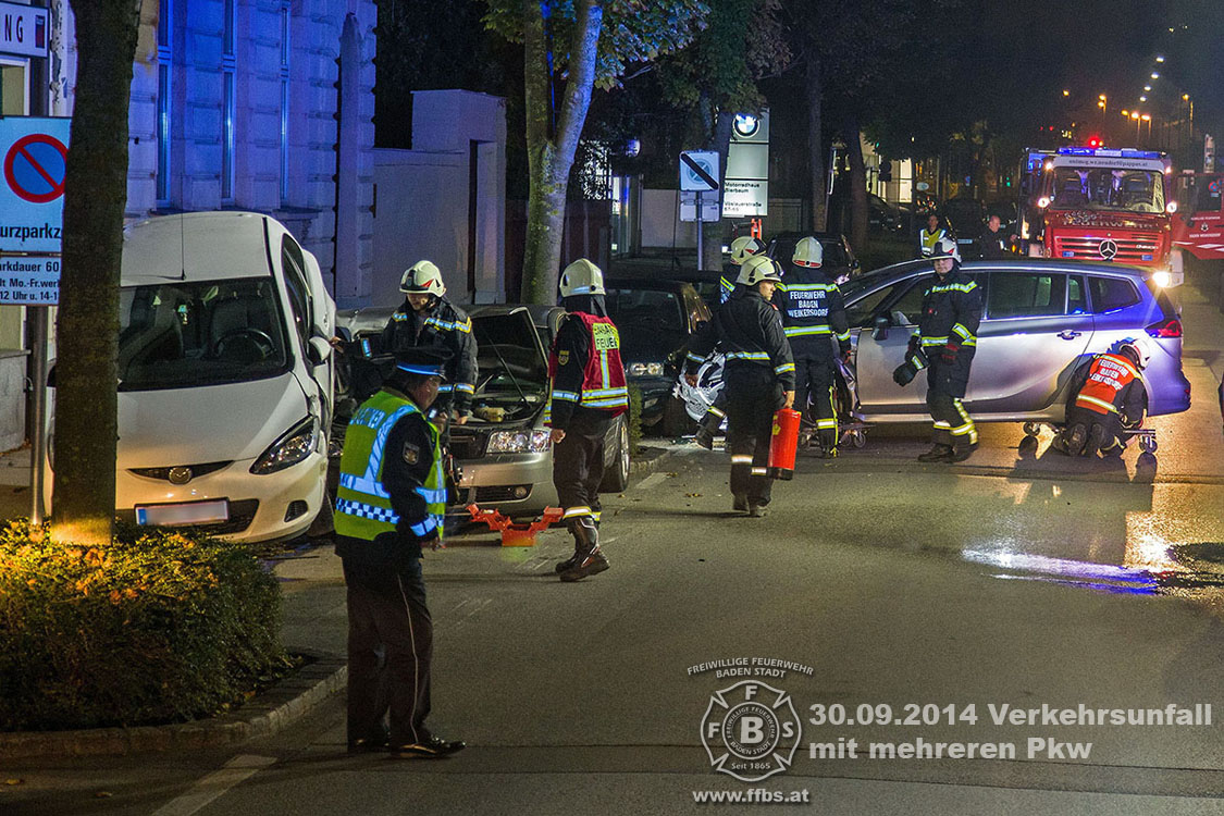 2014-09-30_vu_mit_mehreren_pkw_001