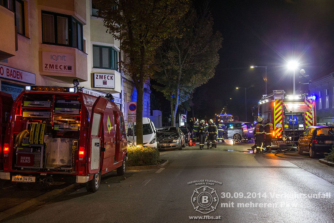 2014-09-30_vu_mit_mehreren_pkw_004