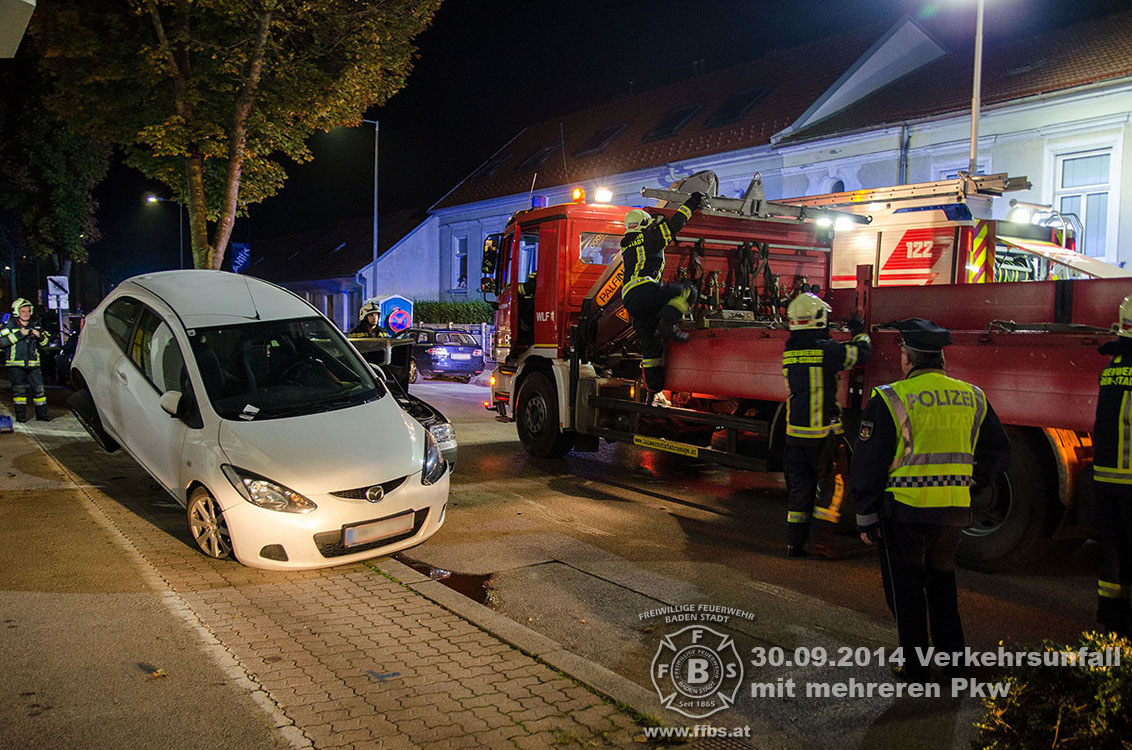2014-09-30_vu_mit_mehreren_pkw_012