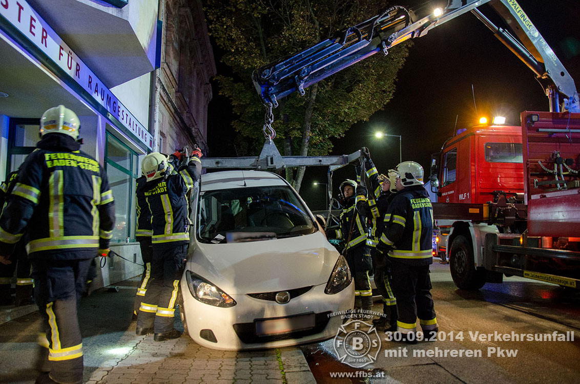 2014-09-30_vu_mit_mehreren_pkw_025