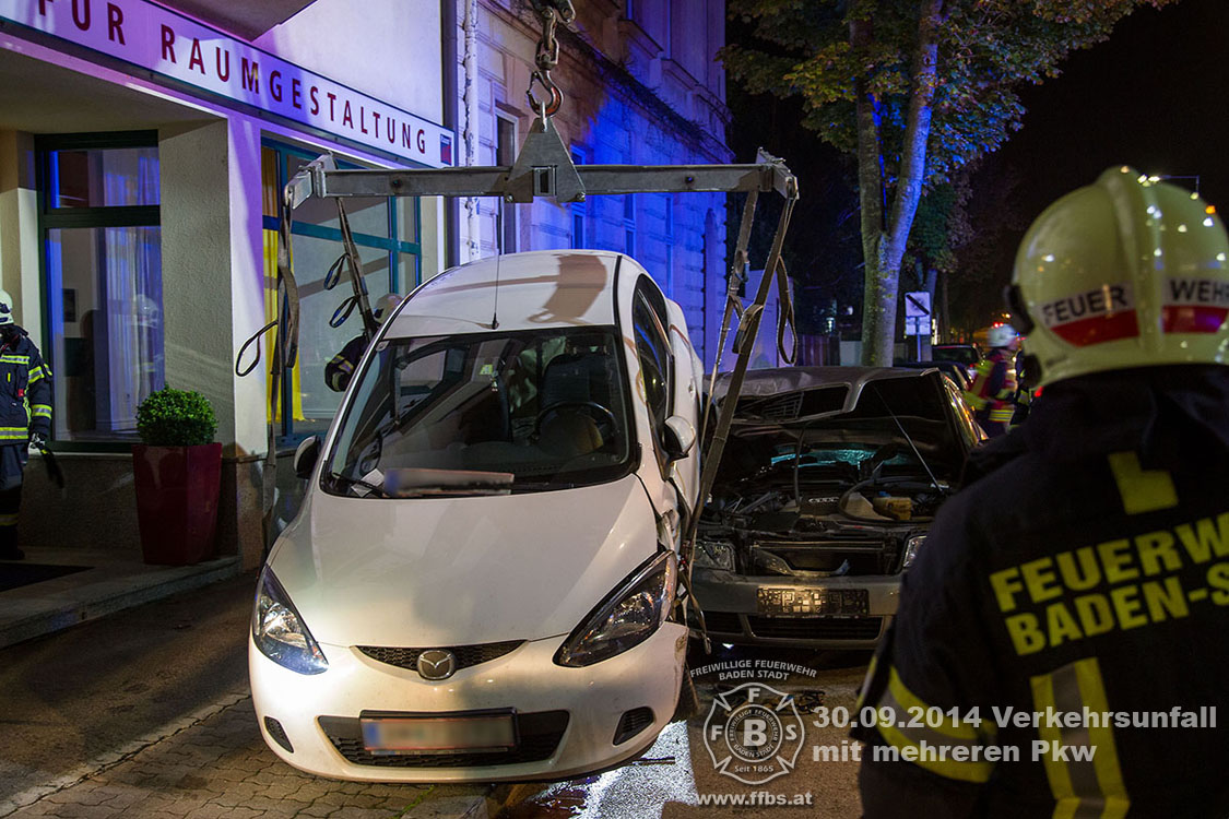 2014-09-30_vu_mit_mehreren_pkw_026