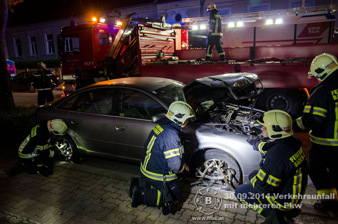 2014-09-30_vu_mit_mehreren_pkw_036