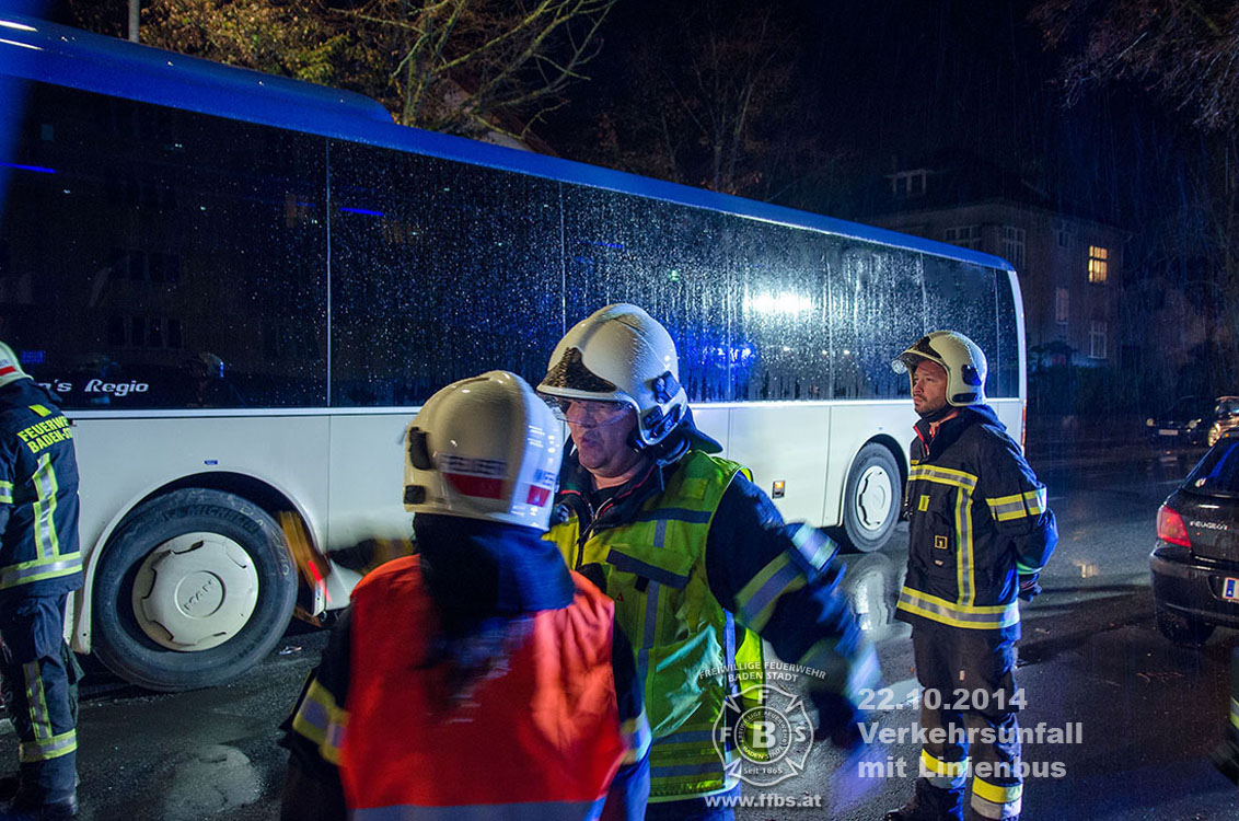 2014-10-22_verkehrsunfall_mit_linienbus_008