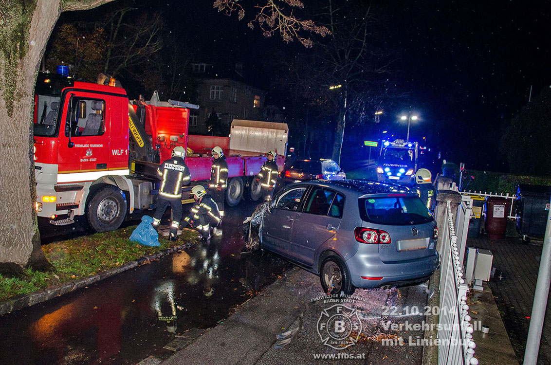 2014-10-22_verkehrsunfall_mit_linienbus_047