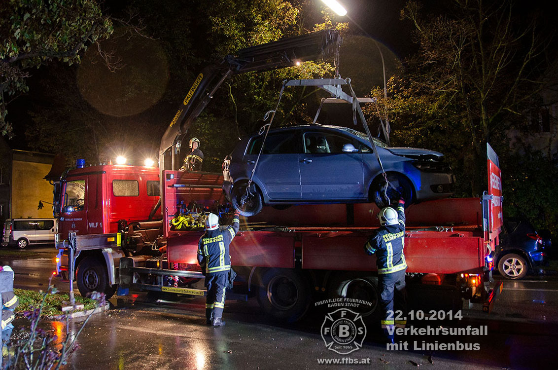 2014-10-22_verkehrsunfall_mit_linienbus_071