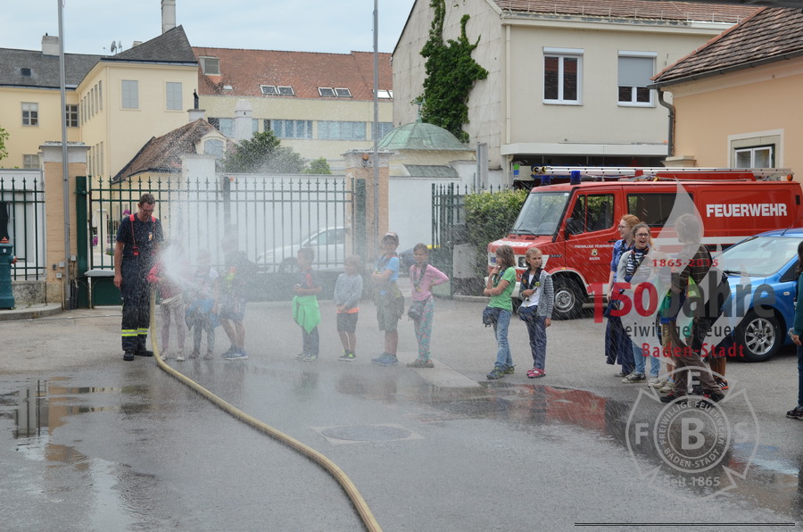 Feuerwehr zum Anfassen - 17.06.2015 - Pfadfinder