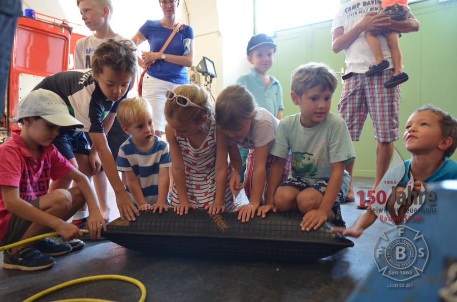 2015.08.14 - Ferienspiel - Feuerwehr zum Anfassen - Freiwillige Feuerwehr Baden-Stadt
