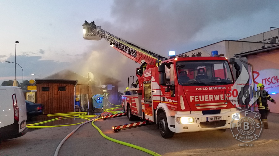 22.08.2015 - Brand Gewerbebetrieb am Haidhof
