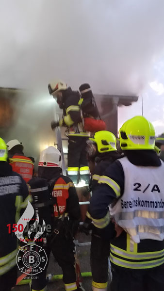 22.08.2015 - Brand Gewerbebetrieb am Haidhof