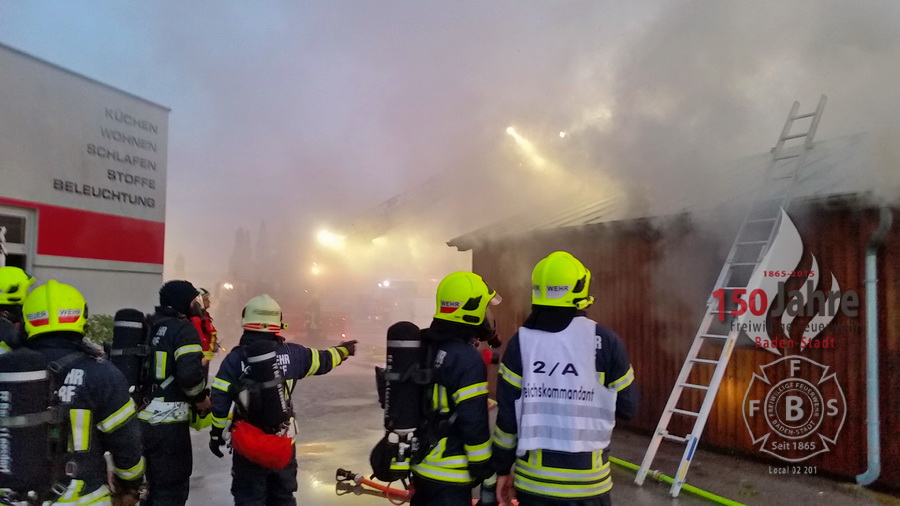 22.08.2015 - Brand Gewerbebetrieb am Haidhof