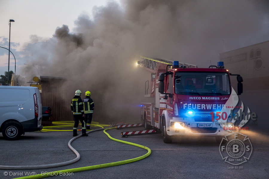 22.08.2015 - Brand Gewerbebetrieb am Haidhof