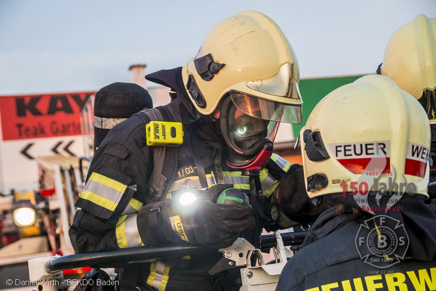 22.08.2015 - Brand Gewerbebetrieb am Haidhof