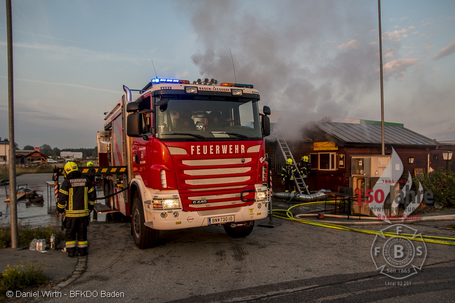 22.08.2015 - Brand Gewerbebetrieb am Haidhof