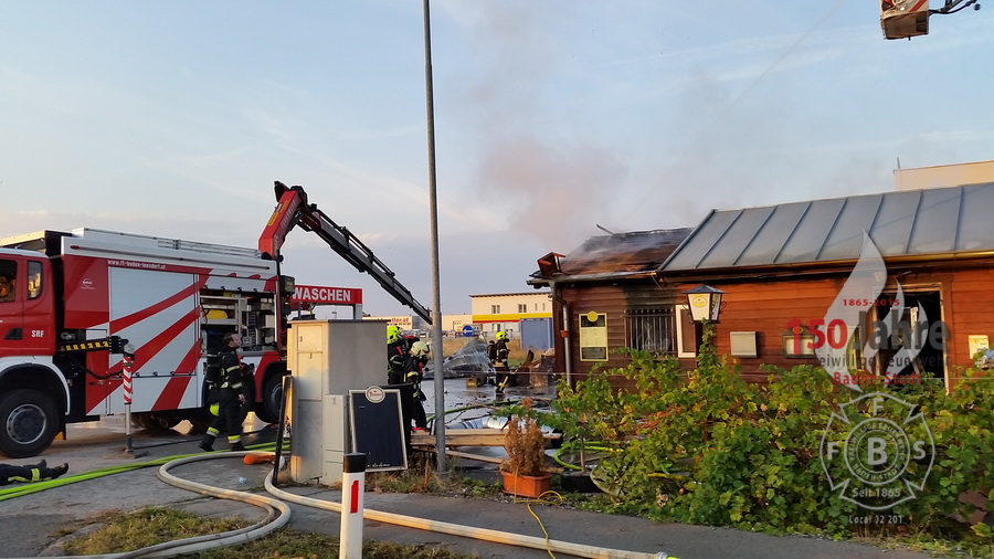 22.08.2015 - Brand Gewerbebetrieb am Haidhof