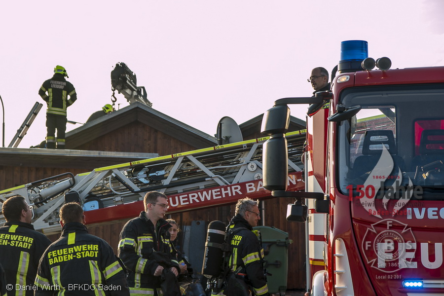 22.08.2015 - Brand Gewerbebetrieb am Haidhof