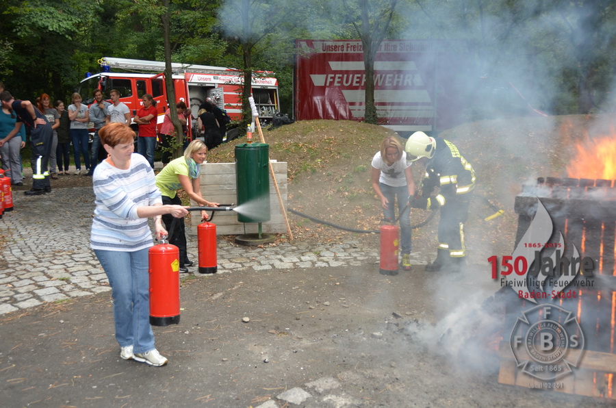 2015.09.03 - Richtiger Umgang mit tragbaren Feuerlöschern