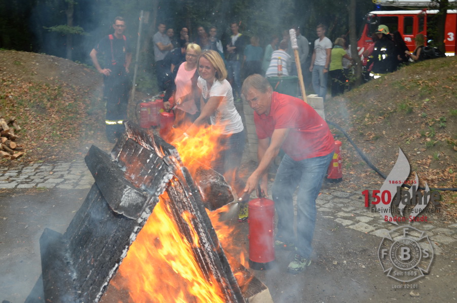 2015.09.03 - Richtiger Umgang mit tragbaren Feuerlöschern
