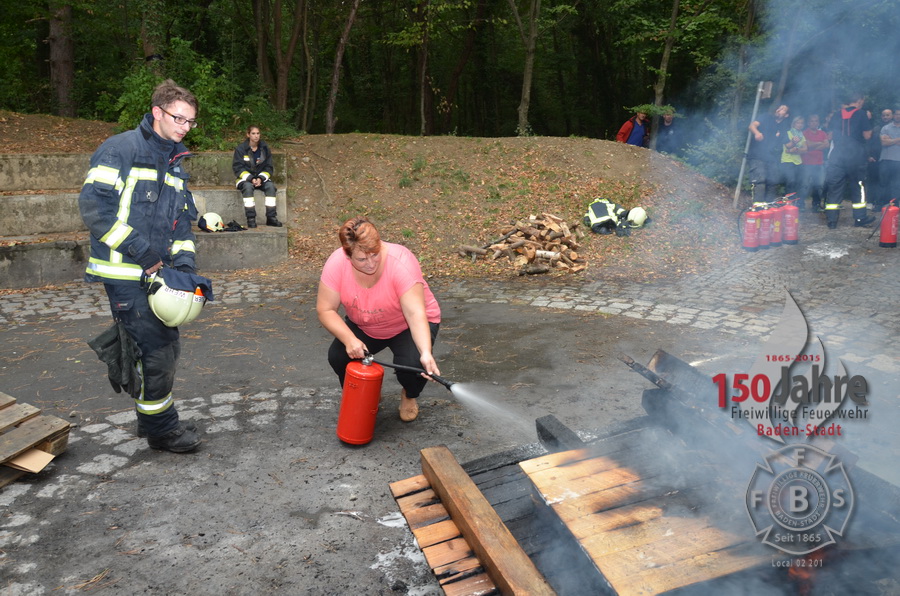 2015.09.03 - Richtiger Umgang mit tragbaren Feuerlöschern