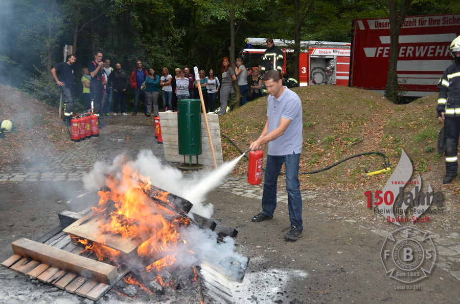 2015.09.03 - Richtiger Umgang mit tragbaren Feuerlöschern