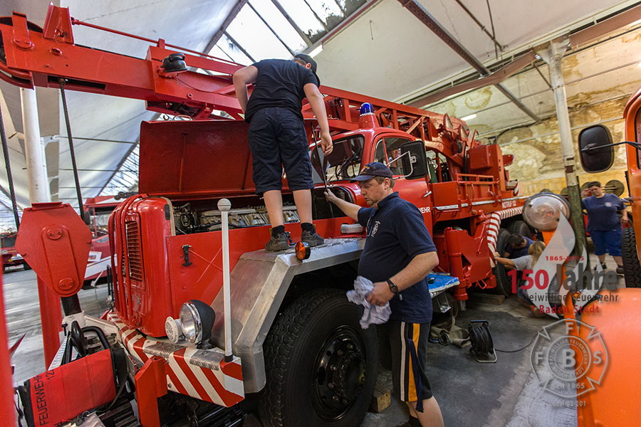 Kranwagen KW16 Bei der Restaurierung
