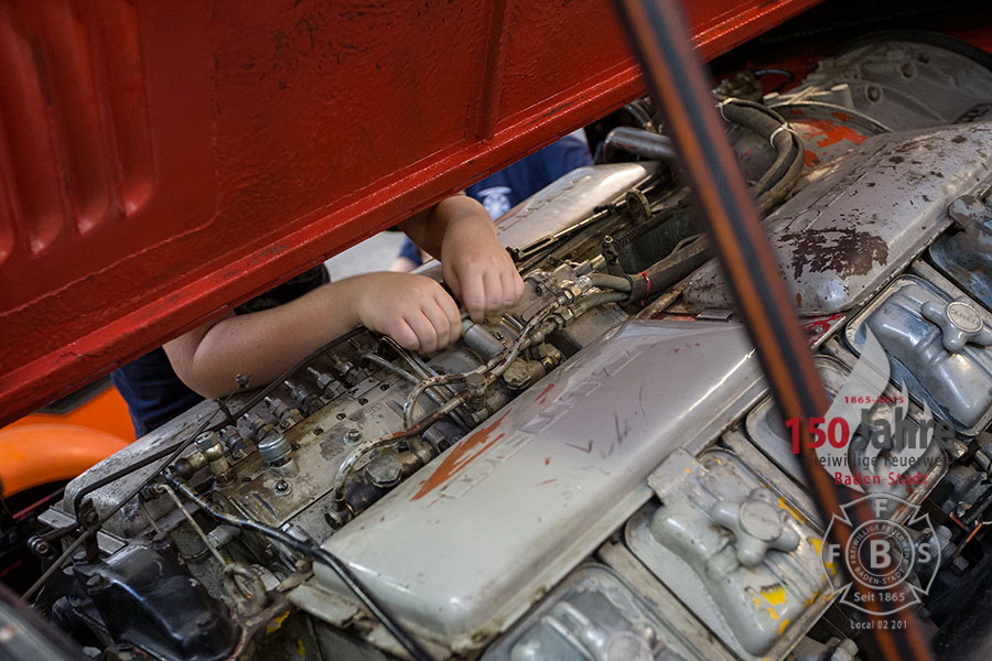 Kranwagen KW16 Bei der Restaurierung