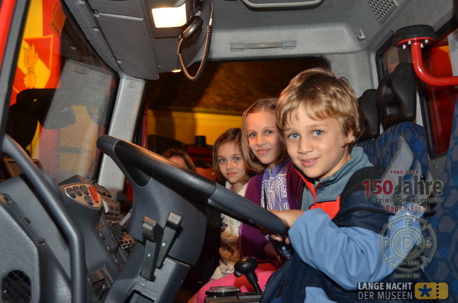 2015.10.03 - Lange Nacht der Museen mit dem Feuerwehrarchiv der Freiw. Feuerwehr Baden-Stadt