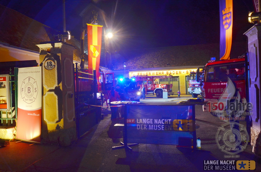 2015.10.03 - Lange Nacht der Museen mit dem Feuerwehrarchiv der Freiw. Feuerwehr Baden-Stadt