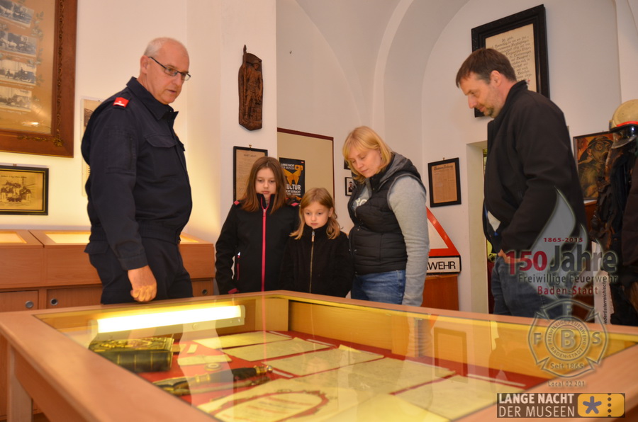 2015.10.03 - Lange Nacht der Museen mit dem Feuerwehrarchiv der Freiw. Feuerwehr Baden-Stadt
