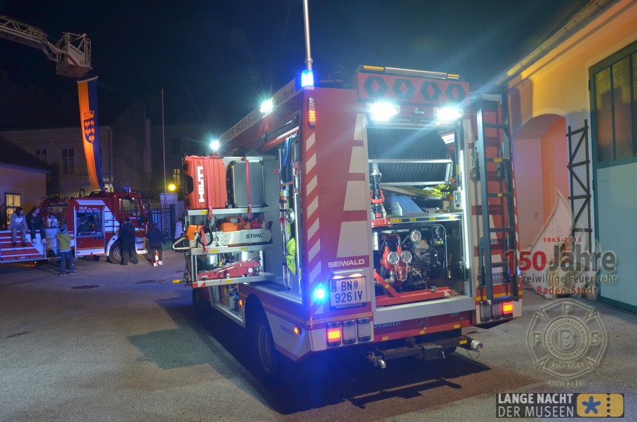 2015.10.03 - Lange Nacht der Museen mit dem Feuerwehrarchiv der Freiw. Feuerwehr Baden-Stadt