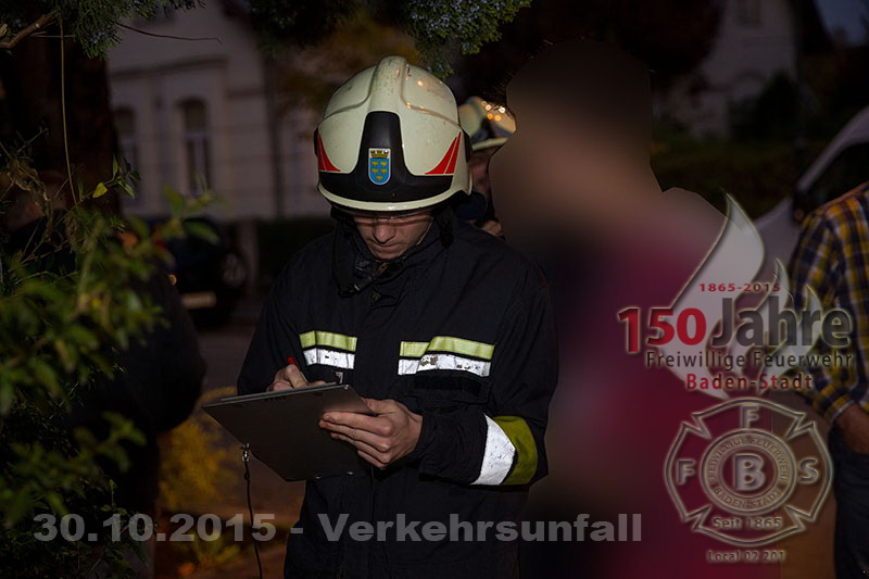 2015.10.30- Verkehrsunfall -  Erzh. Wilhelm Ring x Mühlgasse Baden - www.ffbs.at