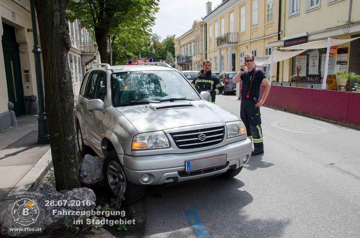 20160728 Fahrzeugbergung Baden Kaiser Franz Josef Ring