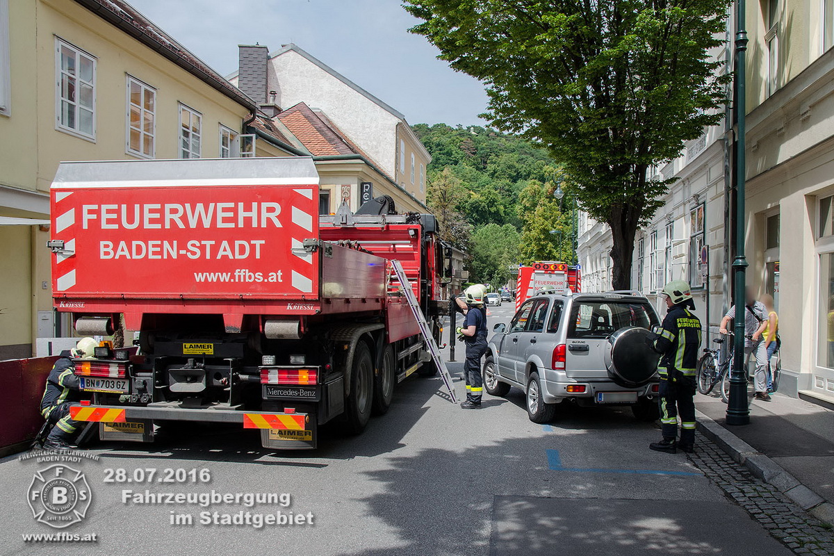 20160728 Fahrzeugbergung Baden Kaiser Franz Josef Ring