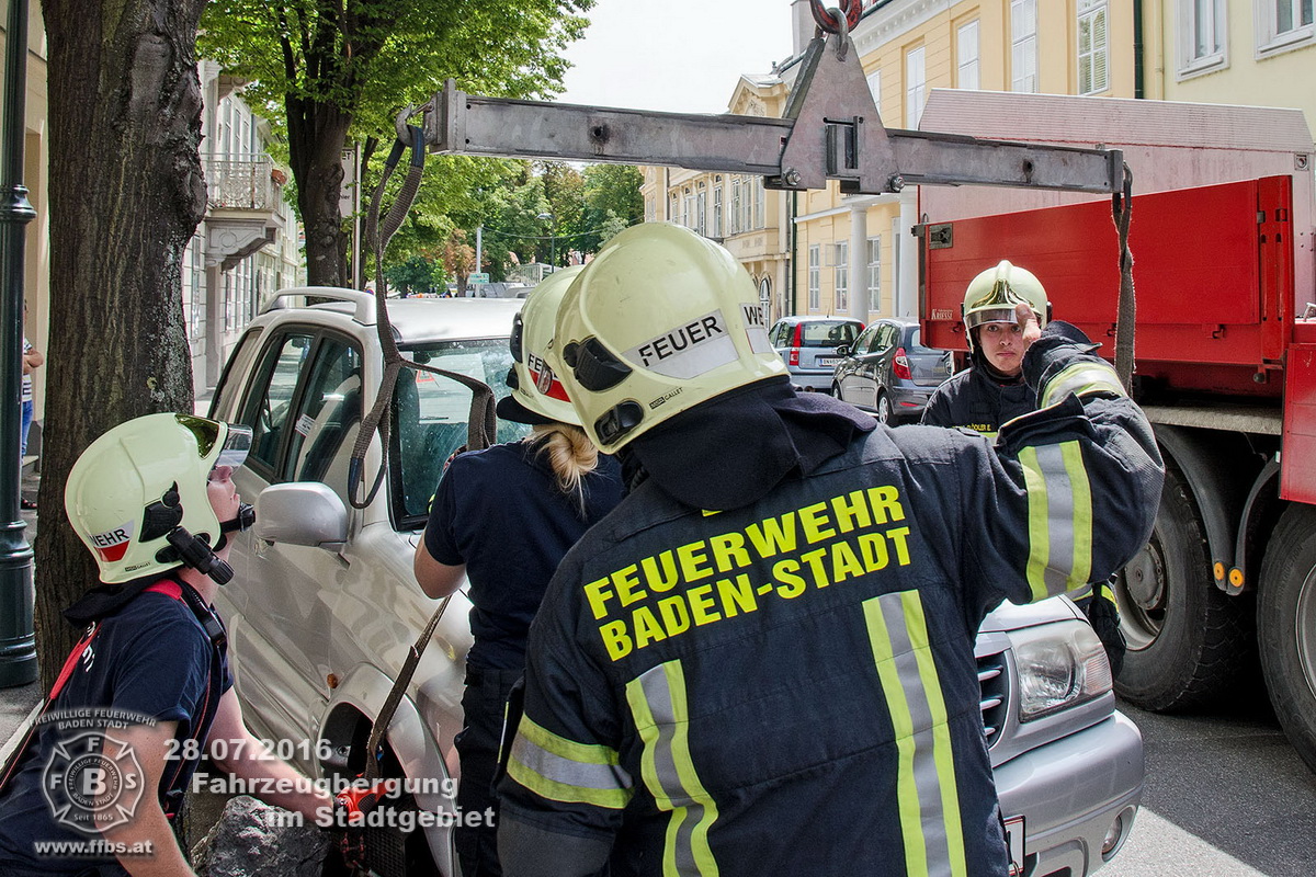 20160728 Fahrzeugbergung Baden Kaiser Franz Josef Ring