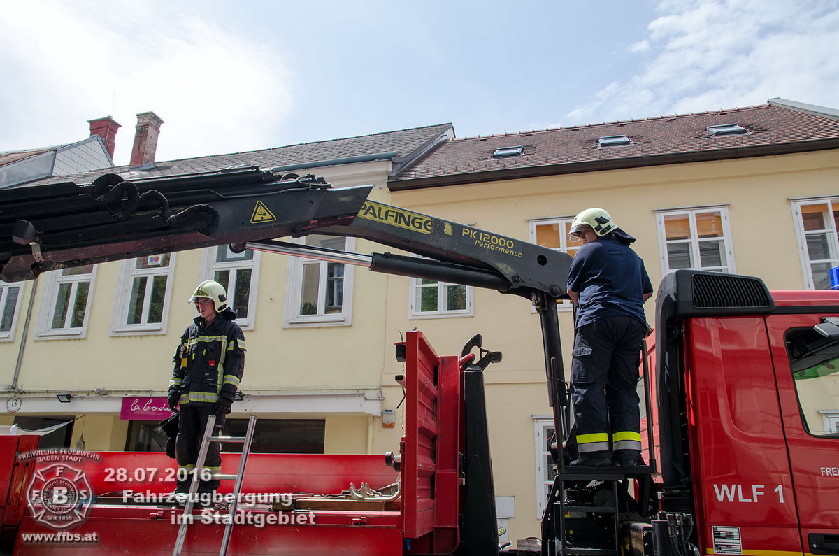 20160728 Fahrzeugbergung Baden Kaiser Franz Josef Ring