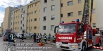 2017_07_08 - Personenrettung - Rauchfangkehrer stürzte durch Dach_001