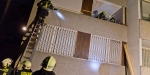 2017_11_04 - Verdacht auf Zimmerbrand nach Explosion in Wohnung in einer Wohnhausanlage in Baden - Foto: Stefan Schneider FF Baden-Stadt / www.ffbs.at
