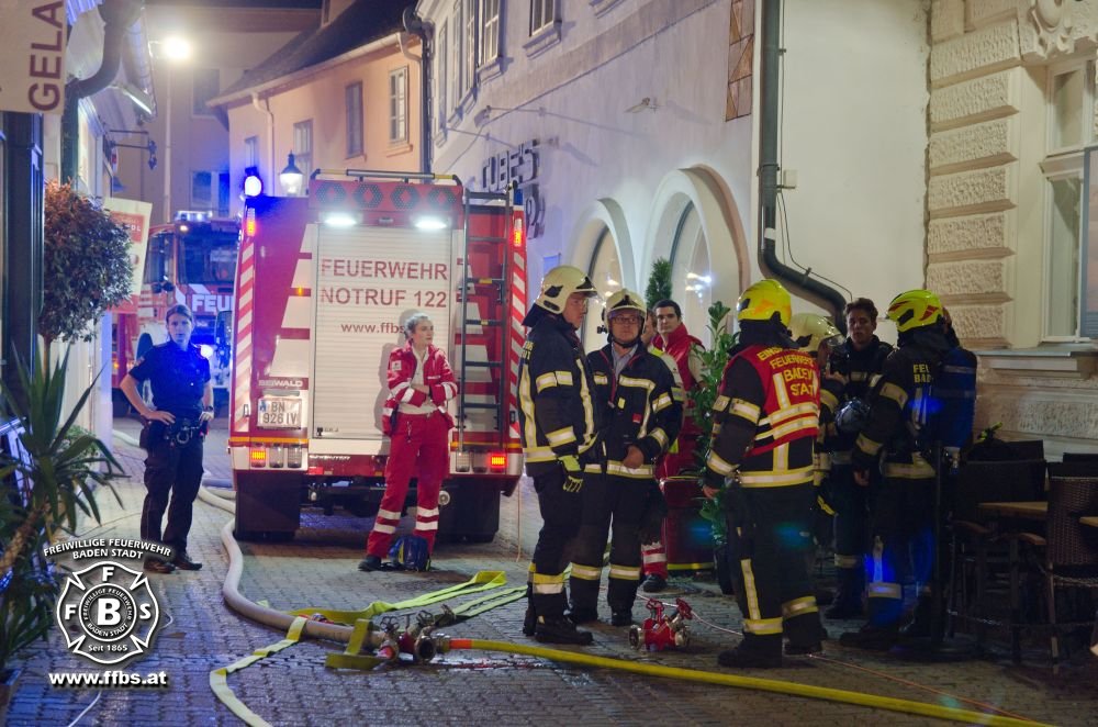 20180831 Geschäftslokalbrand Baden Fußgängerzone Foto: Christoph Hinterberger FF Baden-Stadt