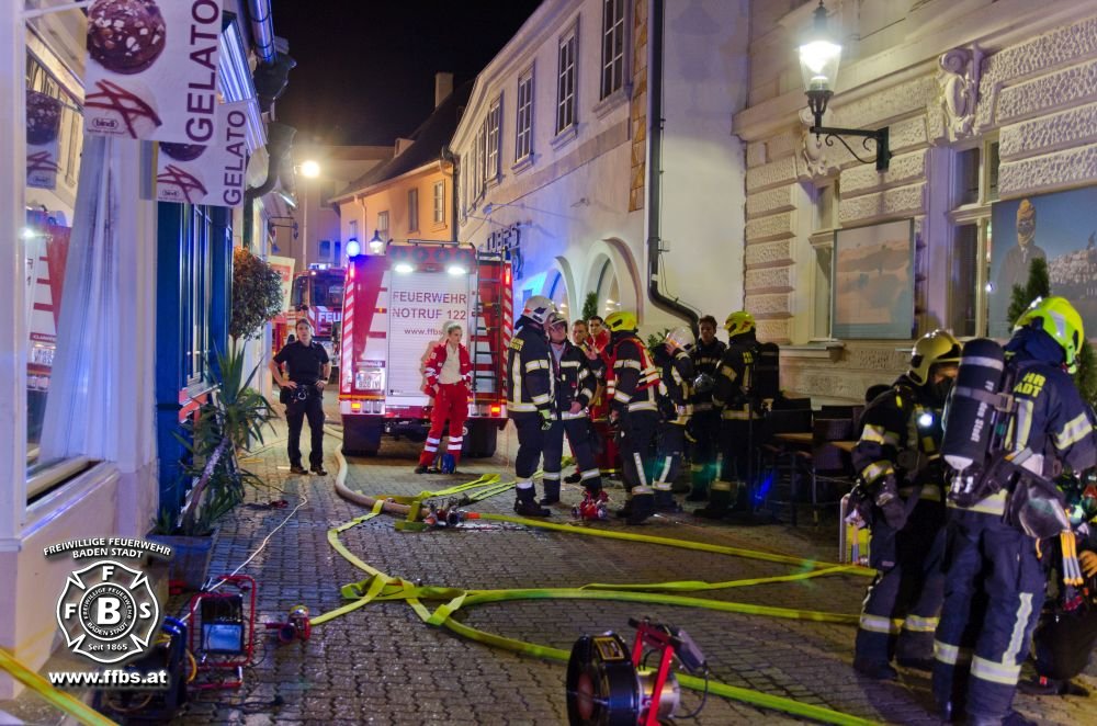 20180831 Geschäftslokalbrand Baden Fußgängerzone Foto: Christoph Hinterberger FF Baden-Stadt