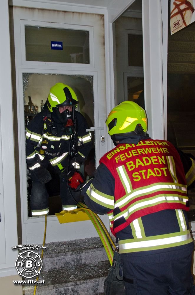 20180831 Geschäftslokalbrand Baden Fußgängerzone Foto: Christoph Hinterberger FF Baden-Stadt