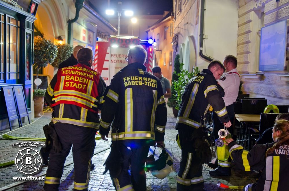 20180831 Geschäftslokalbrand Baden Fußgängerzone Foto: Christoph Hinterberger FF Baden-Stadt