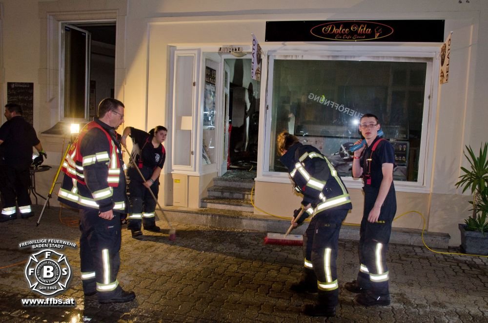 20180831 Geschäftslokalbrand Baden Fußgängerzone Foto: Christoph Hinterberger FF Baden-Stadt