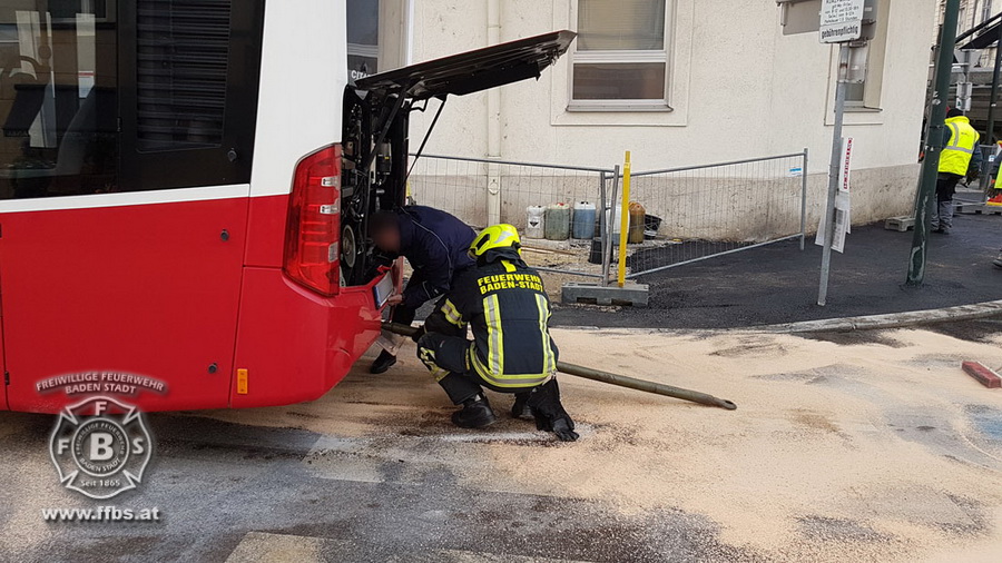 20180327 Ölspur Josefsplatz Baden Foto: Stefan Schneider FF Baden-Stadt