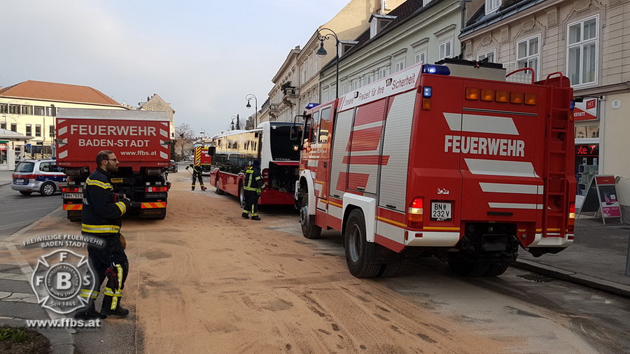 20180327 Ölspur Josefsplatz Baden Foto: Stefan Schneider FF Baden-Stadt