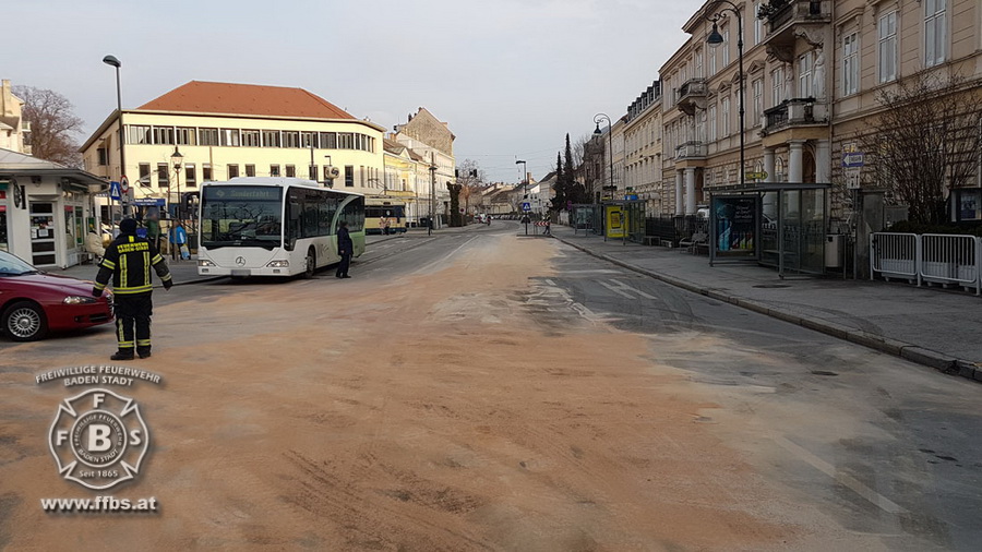 20180327 Ölspur Josefsplatz Baden Foto: Stefan Schneider FF Baden-Stadt