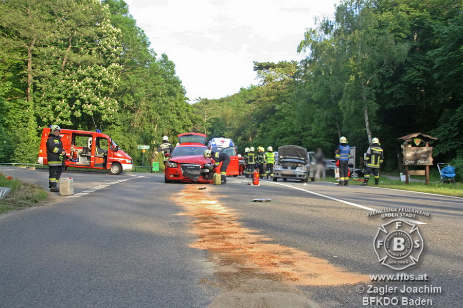 20190526 Verkehrsunfall LB210 x Siegenfeld Foto: Joachim Zagler