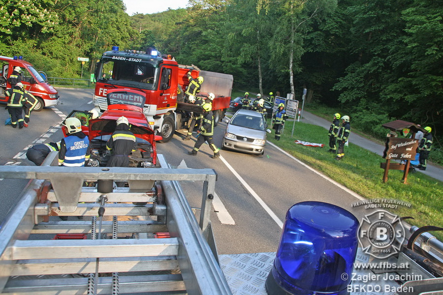 20190526 Verkehrsunfall LB210 x Siegenfeld Foto: Joachim Zagler
