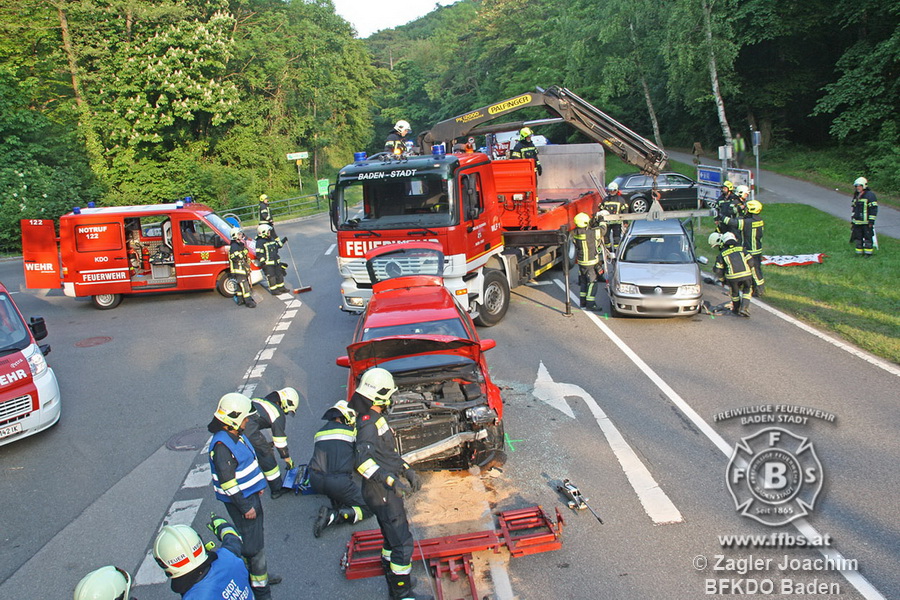 20190526 Verkehrsunfall LB210 x Siegenfeld Foto: Joachim Zagler