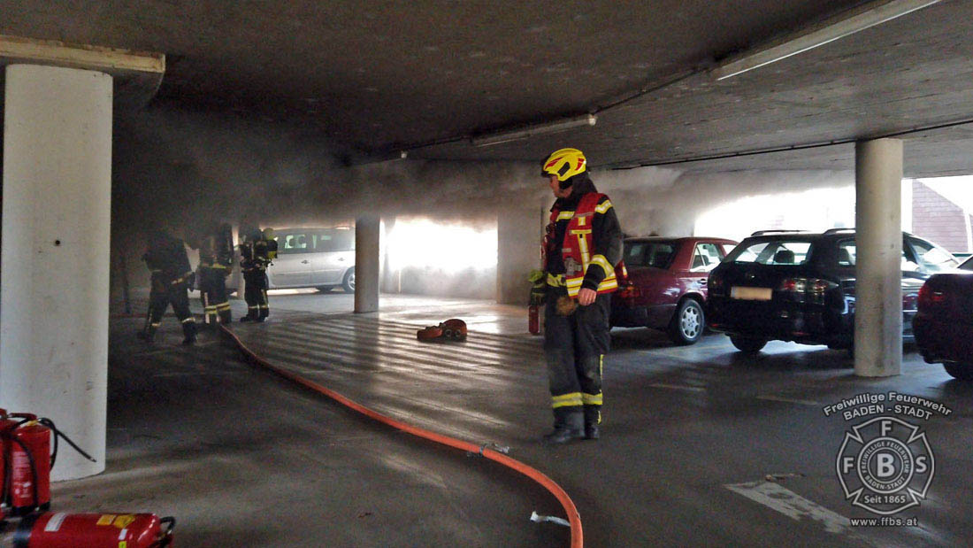 20200304 Fahrzeugbrand in Baden Parkdeck Zentrum Süd
